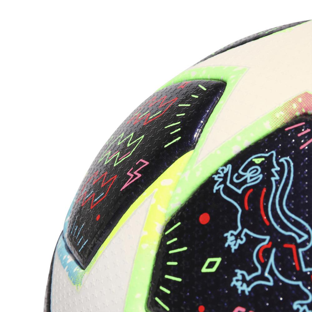 Fútbol femenino adidas - Partido oficial de la Champions League