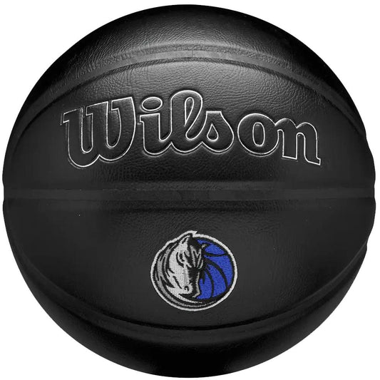 Wilson, jugador de baloncesto de la NBA para los Dallas Mavericks